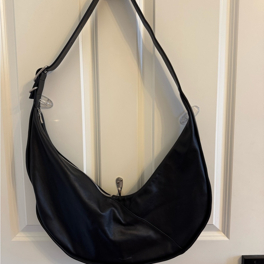 Elegant Black Leather Hobo Bag - Picture 8 of 12